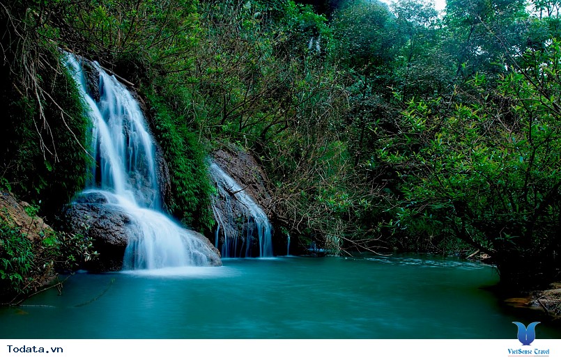 Thác Dải Yếm mộc Châu 2